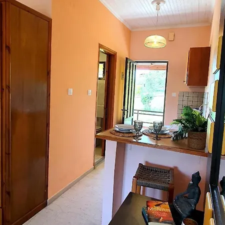 Hub * Agios Stefanos Avliotes (Corfu)